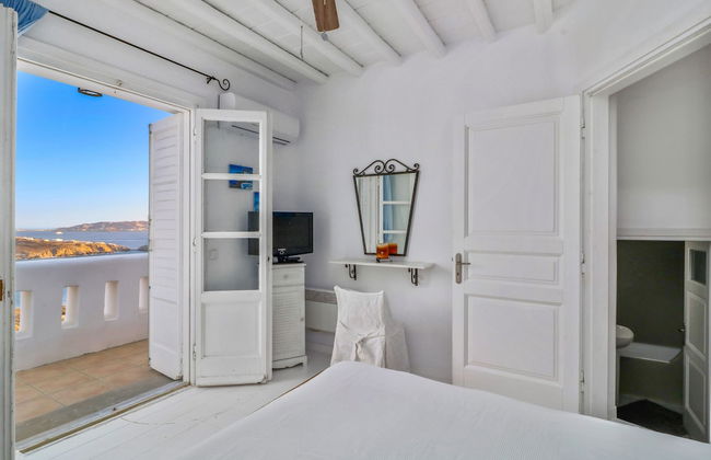 SeaBlue Villas - Photo 18