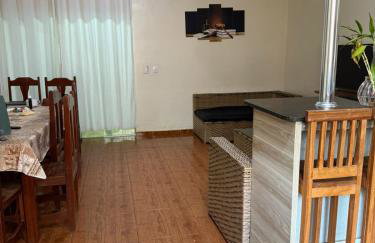 Casa em Benfica oito Pessoas no mínimo - Foto 14