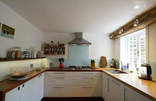 Aubrey Cottage - Photo 12