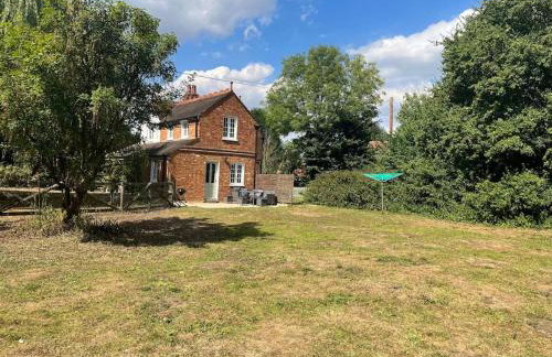 The Cottage, Marlow - Photo 37