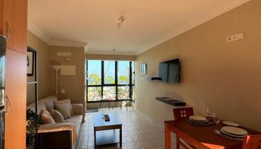 Apartamento céntrico con piscina - Foto 3