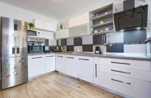 Apartment Buddy - Photo 14