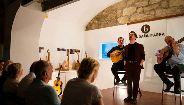 Casa da Guitarra Fado Show - Foto 5