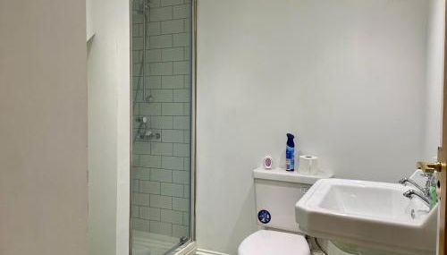 Gorgeous 4 bedroom Townhouse - Foto 4, Shower