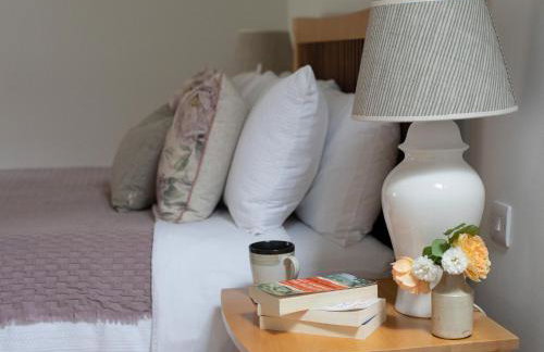 Climbing Rose Cottage - Dog Friendly - Peaceful Cotswold Cottage - Photo 37