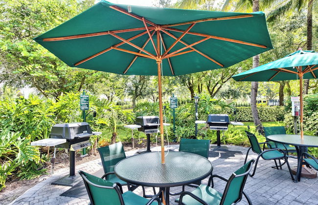 Asiago Vacation Rental at Lely Resort. Newly Furnished 2-Bedroom Condo with Stunning Lake & Golf Views. Spacious Retreat with Private Lanai, Resort Pool, Hot Tub and Gym Access - Foto 36