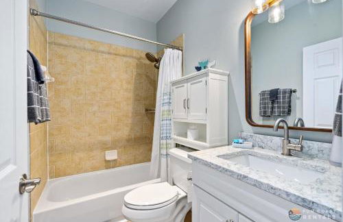 ON Flagler Avenue! Dog Friendly with Balcony and Parking Walk to the Beach! - Foto 22