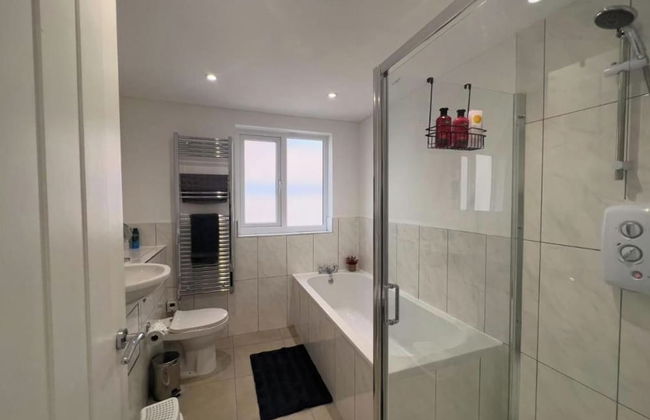 Apartmentsleeps8-wifi-famillyfriendly-citycentre - Photo 8