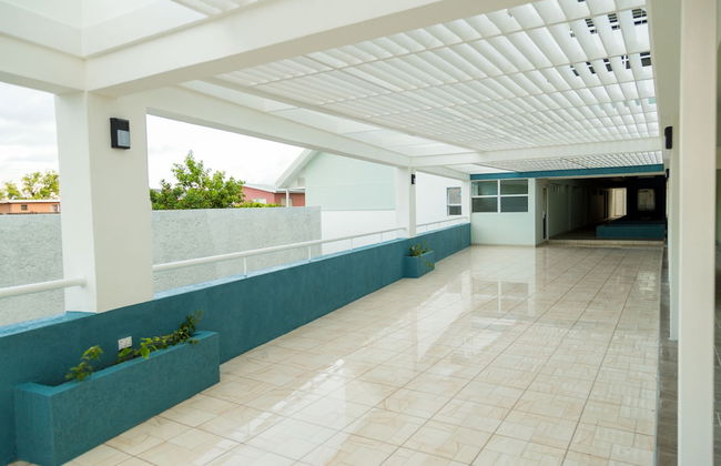 Executive Suites at The Bromptons - Photo 17