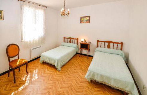 Nice Home In Saint Cannat With Wifi - Foto 27