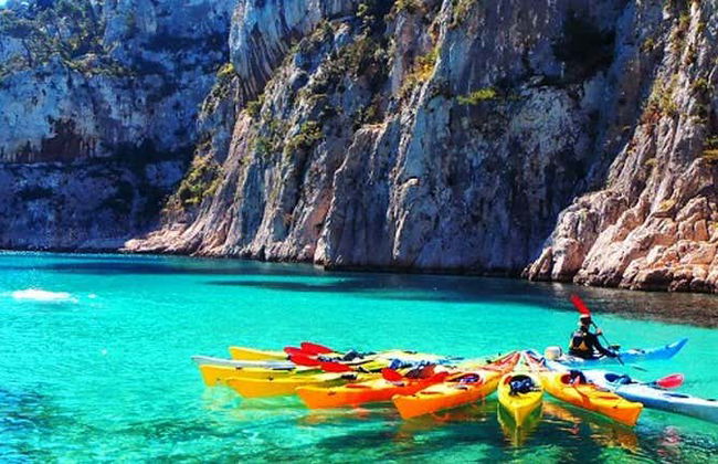 Balade en kayak dans le parc national des Calanques - Photo 1