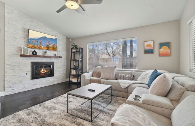 Hues of the Horizon House with Pool-BBQ - Foto 11