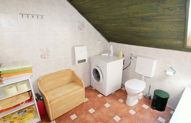 Cozy Apartment in Köttmannsdorf near Lake - Photo 21