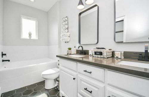 La Casa Blanca-Rooftop Skyline with Gameroom - Foto 14