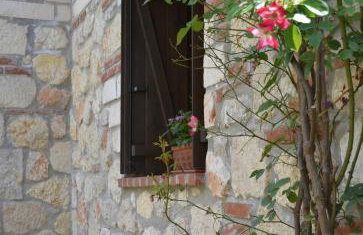 Artemis Stone House - Photo 45