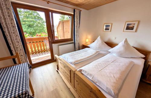 Gästehaus Philipp im Herzen des Fichtelgebirges - 5 Ferienwohnungen, großes Grundstück, Wald und Wiese, Wohnung mit privater Sauna, kostenfreie Parkplätze, WLAN - Foto 61