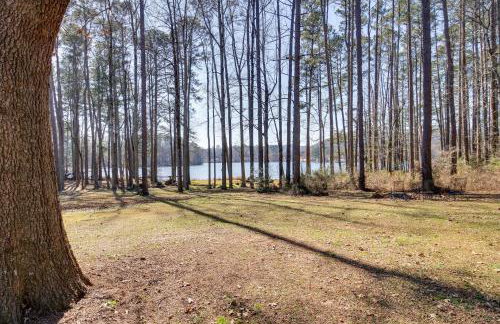 Anglers Dream Lake Guntersville Escape with Views! - Foto 3