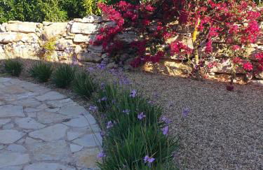 Stunning Villa with Pool & View near beach - Foto 35