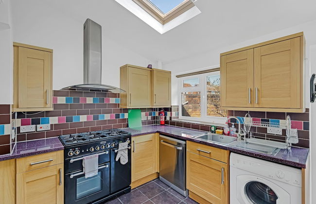 Heathrow Living St Annes Svcs Hse 5 BDRM - Photo 10