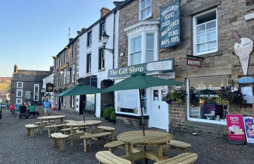 Hackney House - Photo 45