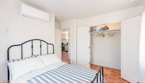 Cute & Cozy 2BR 1BA Adobe w Firepit Near UA & UMC - Foto 3