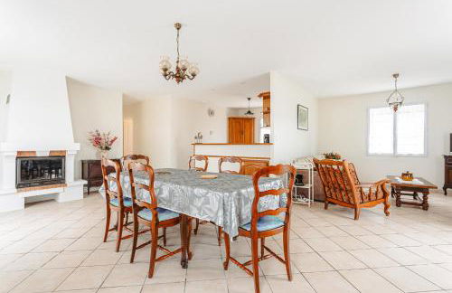 Maison Lumineuse Près La Rémigeasse - Foto 8