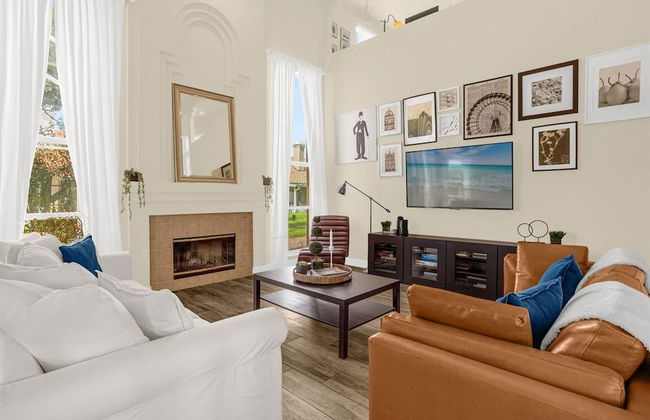 Spacious Home w Garden BBQ and Games at Golf Club - Photo 8