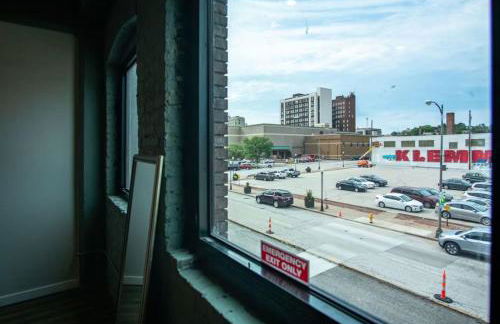 Motor Row Loft in the Heart of Downtown 1bd and 1 bth - Foto 4