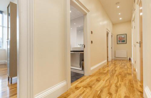 New 2 bed apartment with stunning views of Arthur Seat Mountain - Foto 27