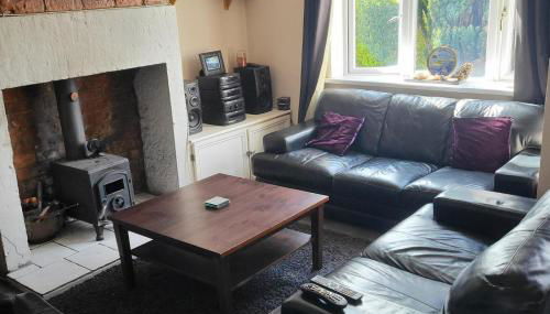 Cottage - Sleeps 4 - Garden - Parking - Foto 5