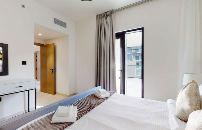 Luxury 3BR Designer Retreat with Parking - Foto 3