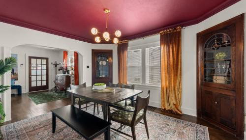 Hot Tub - Game Room - Chic & Spacious - Sleeps 10 - Foto 2