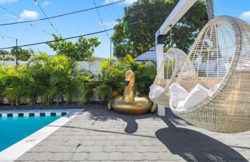 5 Min to Beach - Heated Pool Hot Tub 85 TV's BBQ Games - Foto 62