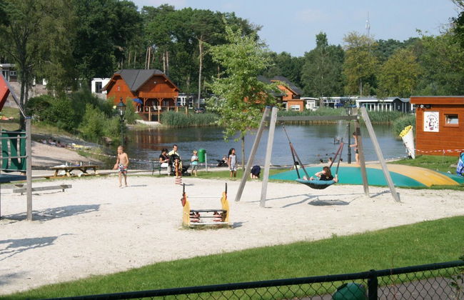 Modern Chalet With Combi-microwave - Photo 11