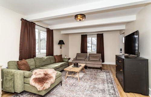 Modern 3BR Getaway-Stylish Ames - Foto 1