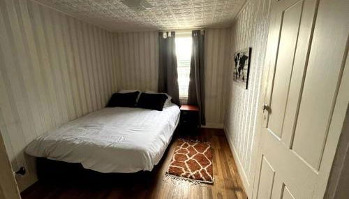 Cute 6-Bedroom Getaway in the heart of Littleton - Foto 3