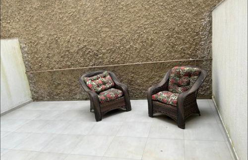 06 - AMPLO ESTÚDIO na Savassi com Área privativa, Vaga de garagem, Cozinha completa, próximo ao Life Center - Foto 7