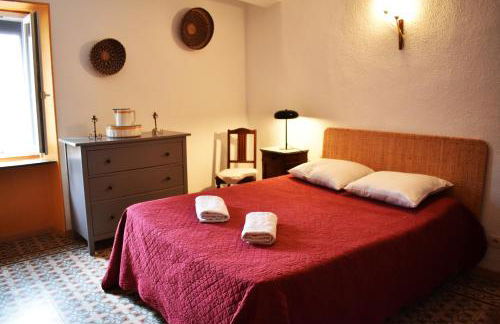 Chez Elia, pour les amoureux des vieilles pierres - Foto 25