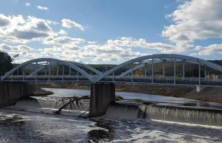 Relaxing Rustic Oasis II, Unit B - 6 minute walk to Downtown! Cyclists Welcome! - Foto 18