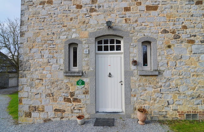 Stone-built Holiday Home in Dinant With Terrace - Foto 17