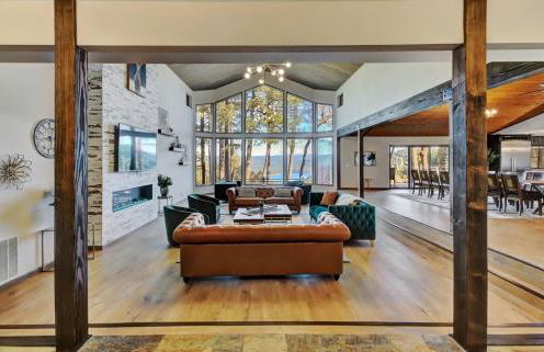 The Gathering Place! Sleeps 24, Lakeview, Game room - Foto 11