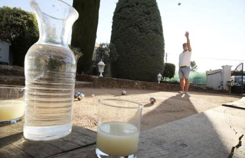 VILLA SAINTE BAUME Piscine Jacuzzi tout confort - Photo 35