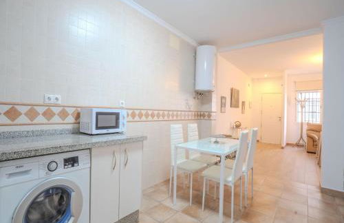 Apartment in Peñaflor with Charming Patio - Foto 20