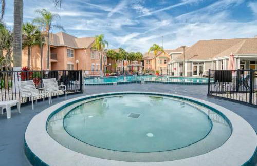 Mickey's Hideaway Condo Near Disney - Foto 5