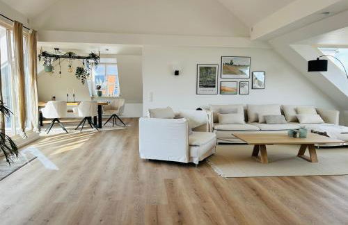 Ferien mit bis zu 7 Personen! 3 Schlafzimmer, 2 Bäder, Sauna und Terrasse - Haustiere willkommen! - Foto 1