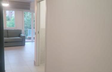 250m Chamartin, 250m plaza castilla, 3 stops Bernabeu - Photo 11