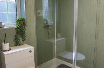 Coastal Cottage, Private Hot Tub & Sauna Sleeps 2-8 with Views - Foto 17