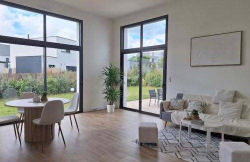 Villa Kerluz - sleeps 6 in great comfort - Foto 1