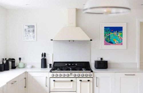 Chic 4-bed Coastal Retreat in Heart of Bosham - Foto 19