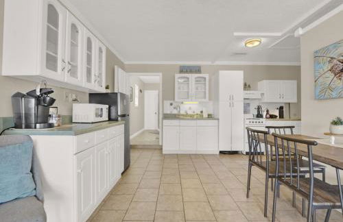 Luxe Guest Suite Near The Emerald Coast of PCB - Photo 22